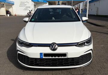 VW Golf 137.000 km 17.990 &euro; Köln 51107
