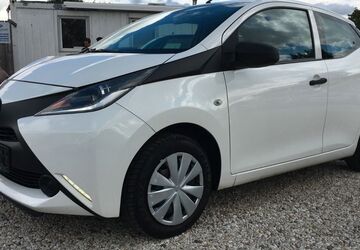 Toyota Aygo (X) 165.000 km 4.899 &euro; Bonn 53227