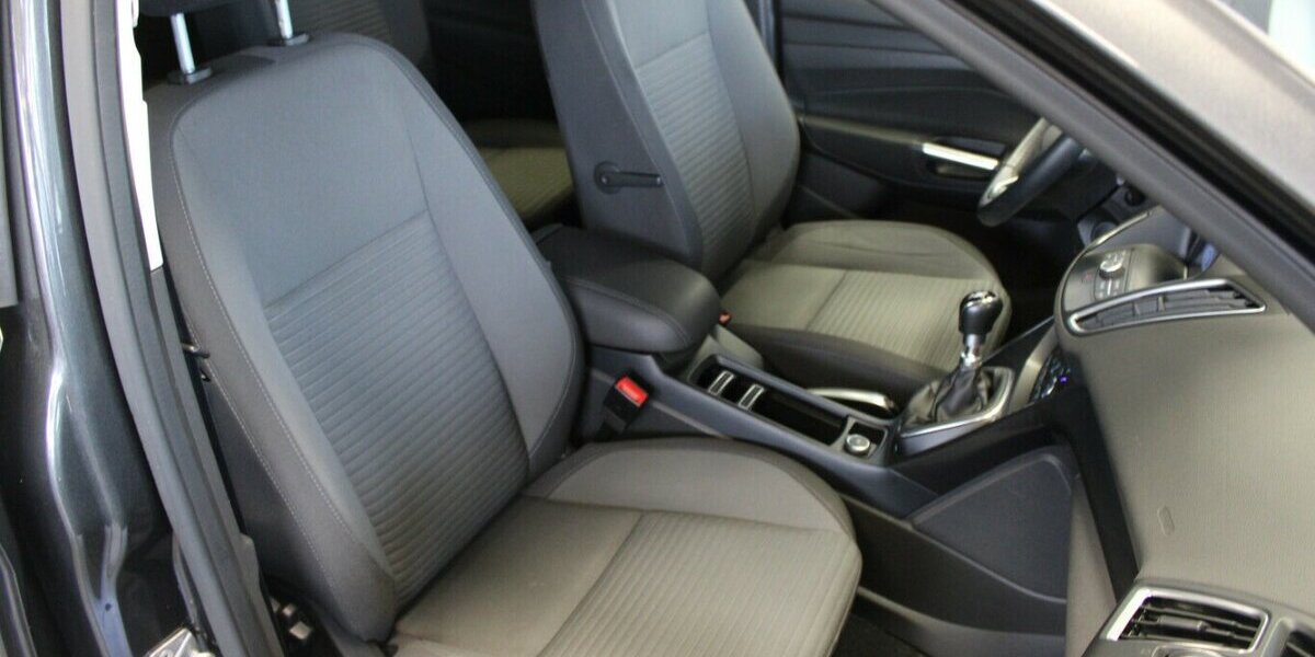 Ford Grand C-Max 1.0 EcoBoost Titanium - 7-Sitzer - 91.290 km 12.480 &euro; Euskirchen 53881