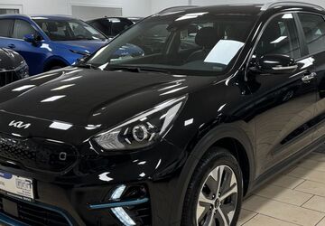 Kia Niro 23.523 km 19.870 &euro; Bonn 53227