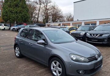 VW Golf 154.000 km 4.699 &euro; Bonn 53227