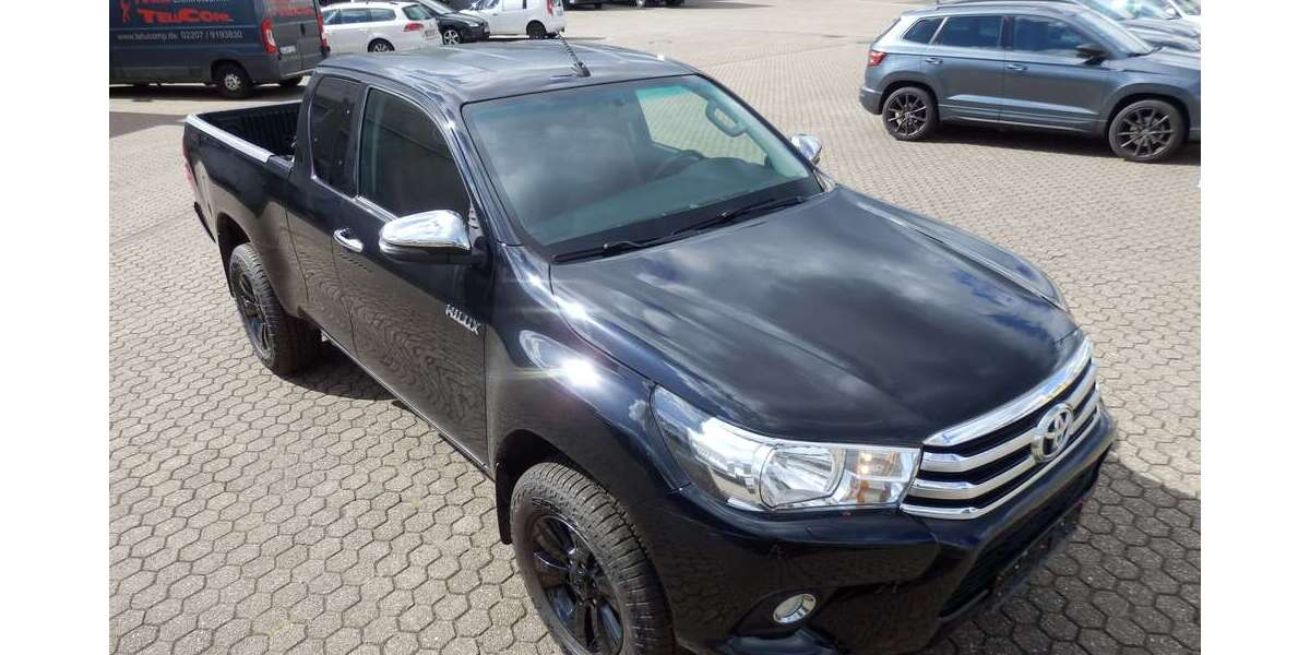 Toyota Hilux 102.200 km 34.550 &euro; Bergisch Gladbach 51469