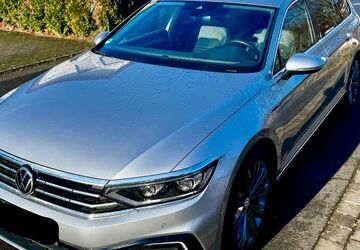 VW Passat Variant 90.000 km 24.400 &euro; siegburg 53721