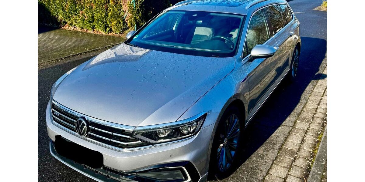 VW Passat Variant 90.000 km 24.400 &euro; siegburg 53721