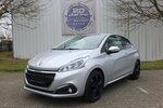 Peugeot 208 1.2 PURE TECH ALLURE KLIMA PDC SHZ SPORT LMF 98.599 km 7.500 &euro; Köln 50858