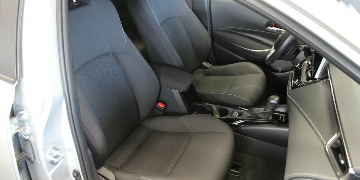 Toyota Corolla 2.0 Touring Sports Hybrid Team Deutschland 77.720 km 22.980 &euro; Euskirchen 53881