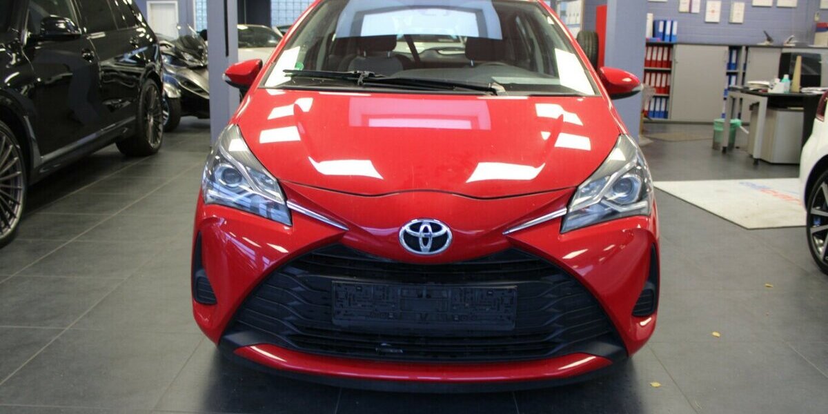 Toyota Yaris 1.5 Bual-VVR-iE Comfort 50.592 km 12.980 &euro; Euskirchen 53881