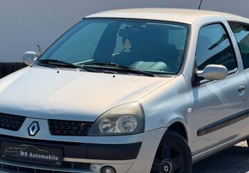 Renault Clio 245.000 km 1.399 &euro; Euskirchen 53881