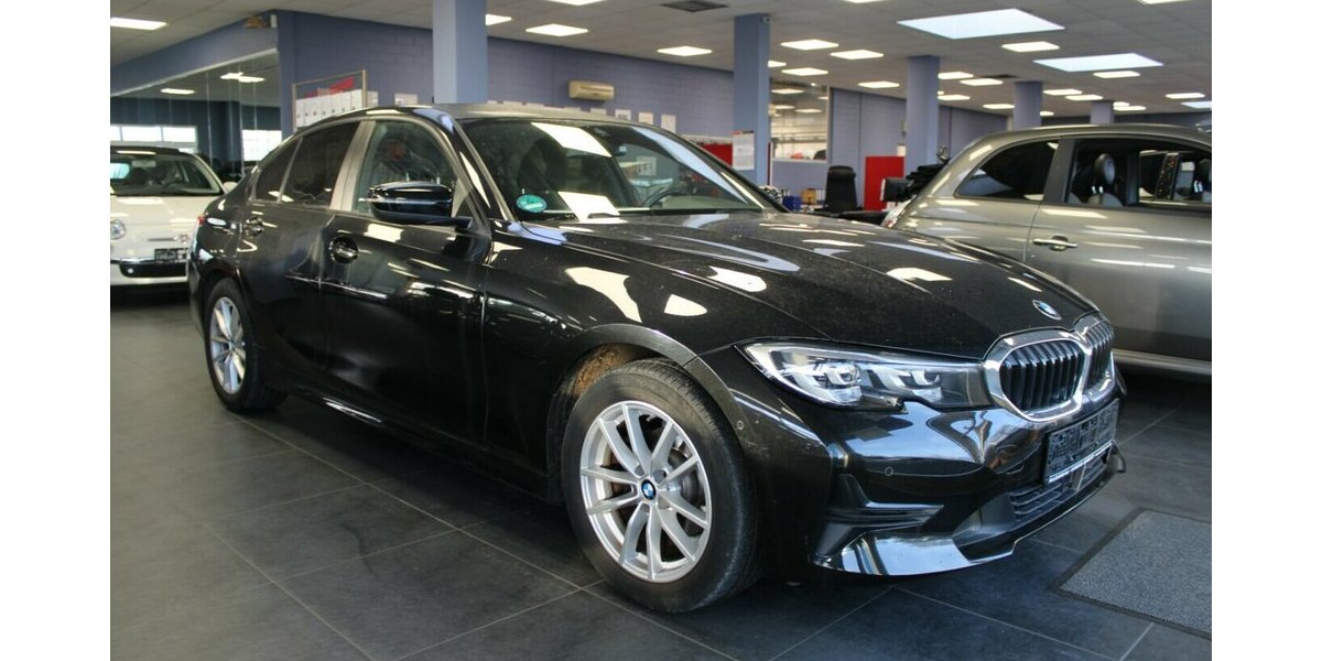 BMW 318 318i Aut. Advantage 47.175 km 24.980 &euro; Euskirchen 53881