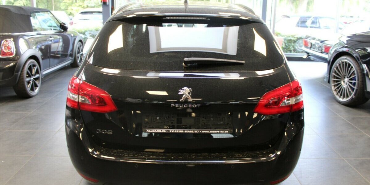 Peugeot 308 SW PureTech 130 GPF Allure 33.490 km 14.980 &euro; Euskirchen 53881