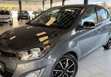 Hyundai i20 71.987 km 10.490 &euro; Köln 51149