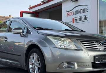 Toyota Avensis 215.000 km 7.999 &euro; Euskirchen 53879