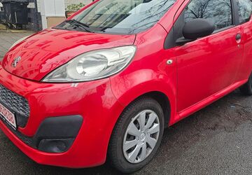 Peugeot 107 98.000 km 2.890 &euro; Köln 50739