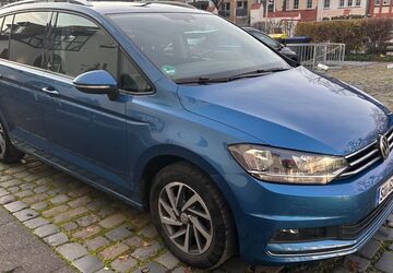 VW Touran 113.000 km 13.999 &euro; Troisdorf 53842