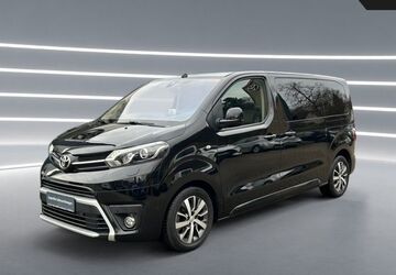 Toyota Proace (Verso) 81.000 km 33.850 &euro; Overath 51491
