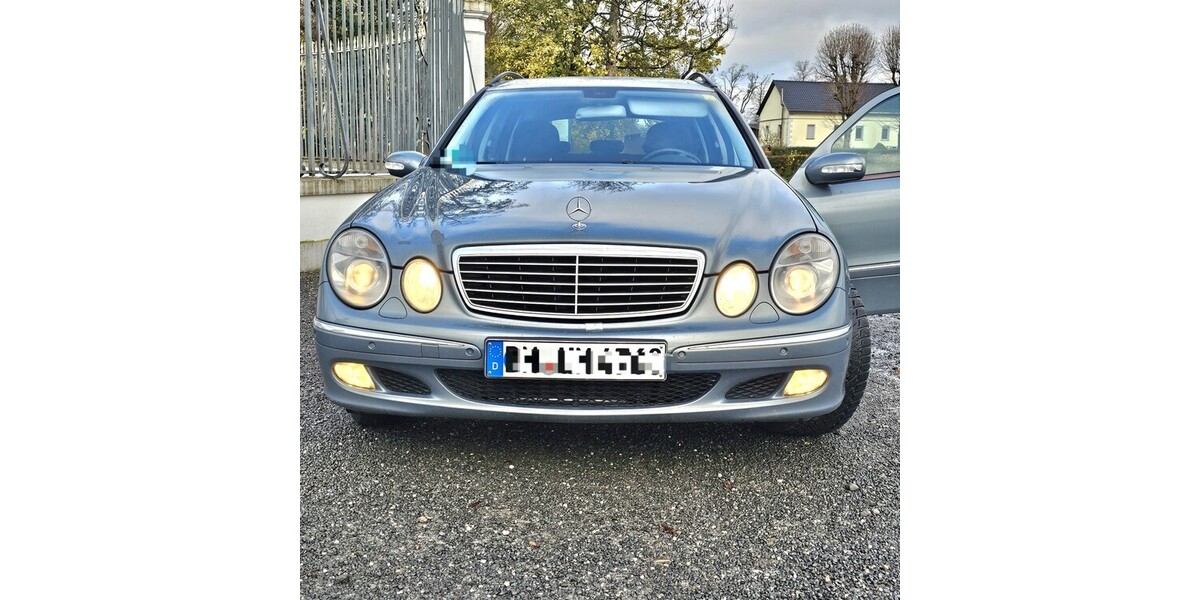 Mercedes-Benz E 220 570.072 km 2.990 &euro; Hürth 50354