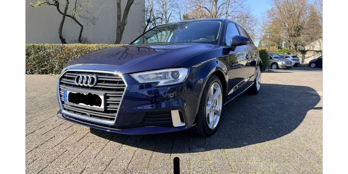 Audi A3 195.000 km 10.900 &euro; Köln 51109