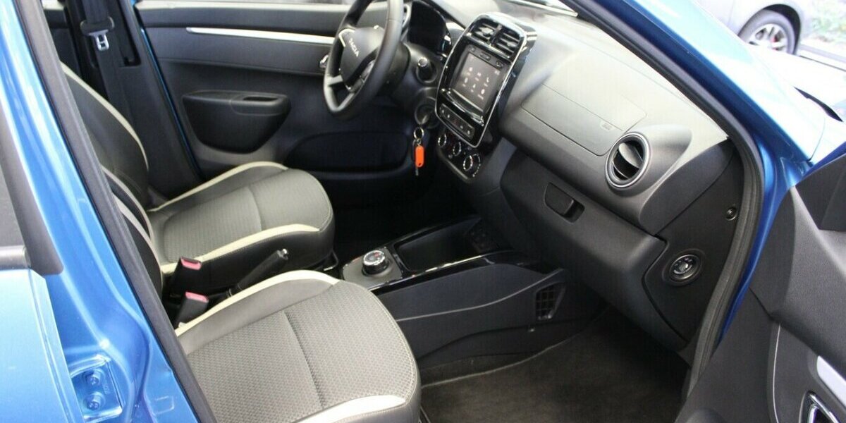 Dacia Spring Electric Essential 16.840 km 9.980 &euro; Euskirchen 53881