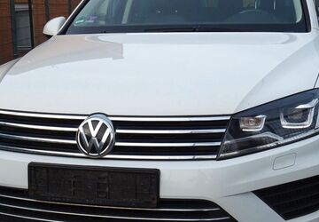 VW Touareg 274.582 km 12.499 &euro; Troisdorf 53840