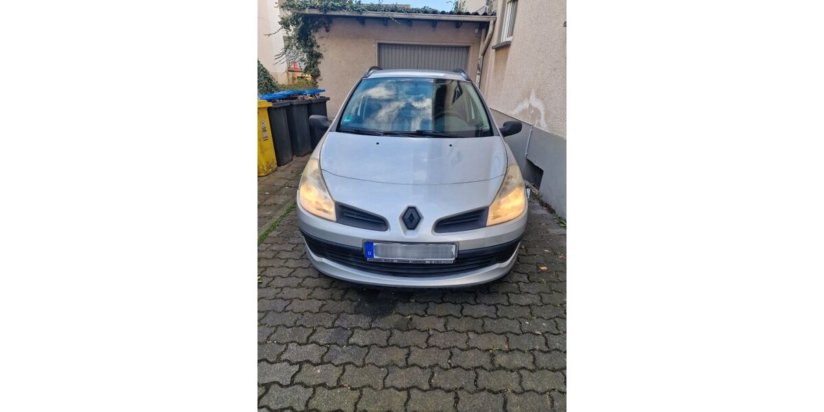 Renault Clio 146.000 km 2.400 &euro; Bad Breisig 53498