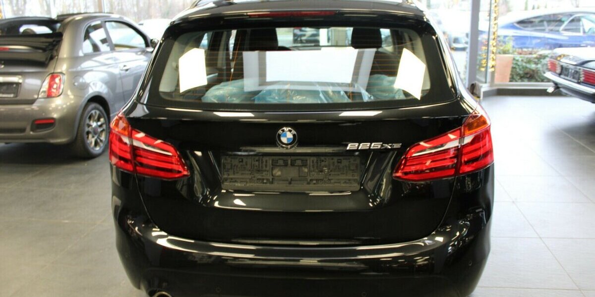 BMW 225 Active Tourer xe iPerformance Advantage - 8-Fa 99.262 km 14.980 &euro; Euskirchen 53881