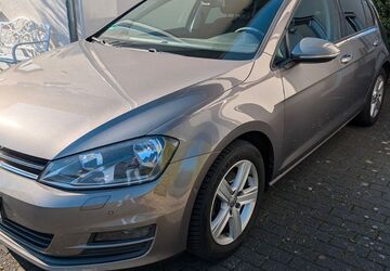 VW Golf 133.000 km 8.000 &euro; Hennef (Sieg) 53773