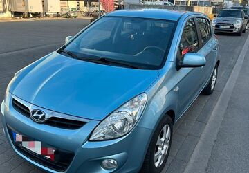 Hyundai i20 148.250 km 3.350 &euro; köln 50739