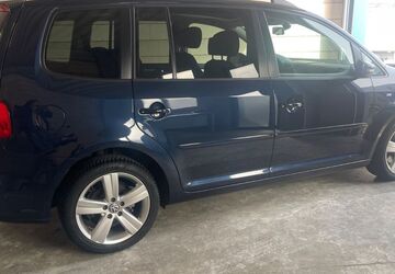 VW Touran 111.000 km 13.900 &euro; Köln 50999
