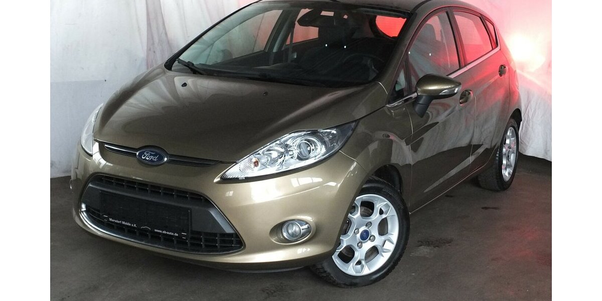 Ford Fiesta TITANIUM KLIMAAUTOMATIK RÜCKFAHRKAMERA 115.395 km 5.908 &euro; Köln 50858
