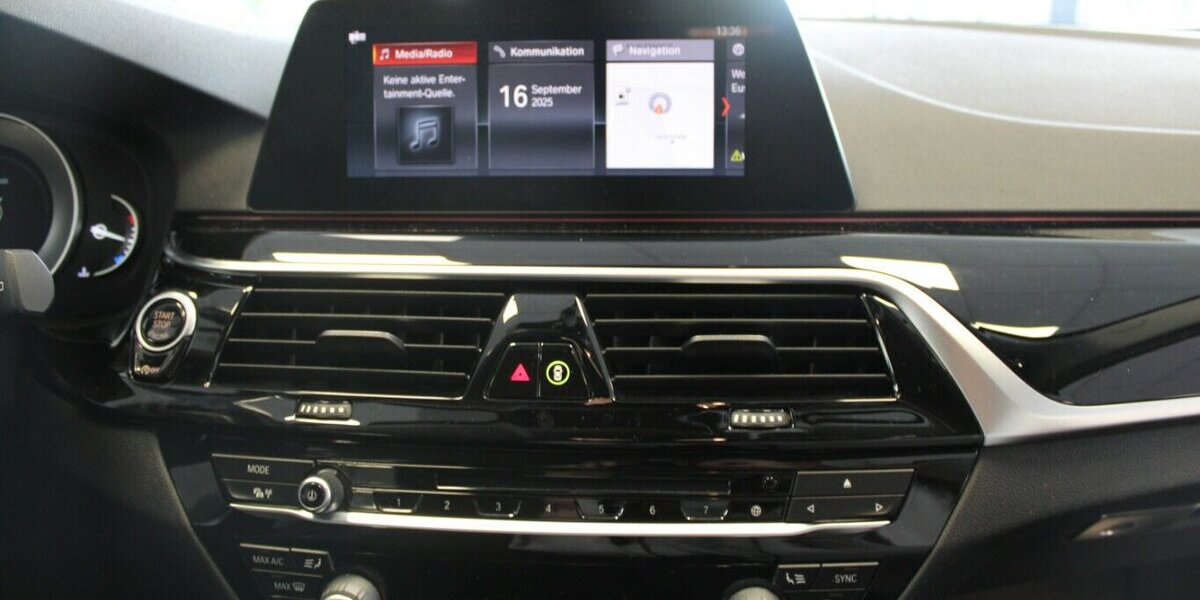 BMW 530D xDrive Touring Aut. Sport Line 129.563 km 26.980 &euro; Euskirchen 53881