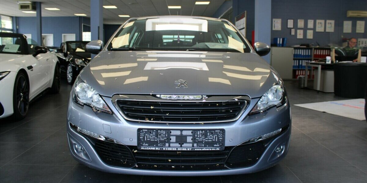 Peugeot 308 1.2 PureTech 110 Active - AHK - 71.312 km 9.980 &euro; Euskirchen 53881