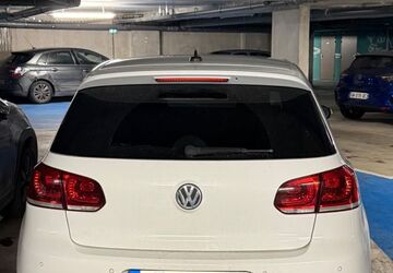 VW Golf 241.000 km 7.450 &euro; Köln 50670