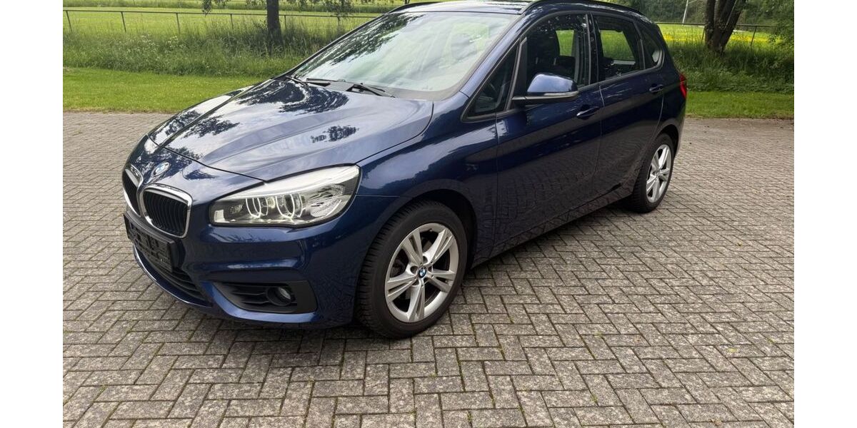 BMW 218 Active Tourer 94.000 km 11.990 &euro; Kircheib 57635