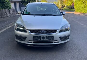 Ford Focus 98.000 km 3.900 &euro; Bonn 53177