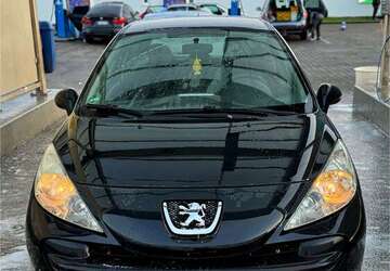 Peugeot 207 154.000 km 1.600 &euro; Köln 51063