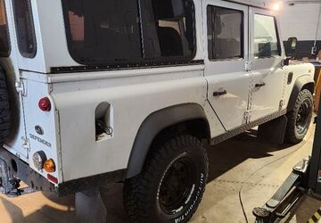 Land Rover Defender 70.000 km 60.000 &euro; Bonn 53177