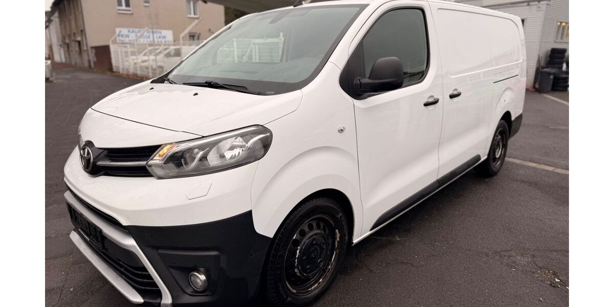 Toyota Proace (Verso) 207.220 km 8.500 &euro; Köln 51065
