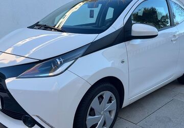 Toyota Aygo (X) 74.900 km 6.900 &euro; Troisdorf (Nähe Köln/Bonn) 53844