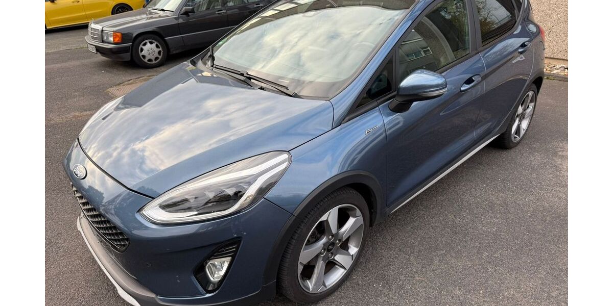 Ford Fiesta 73.000 km 10.990 &euro; Köln 50739