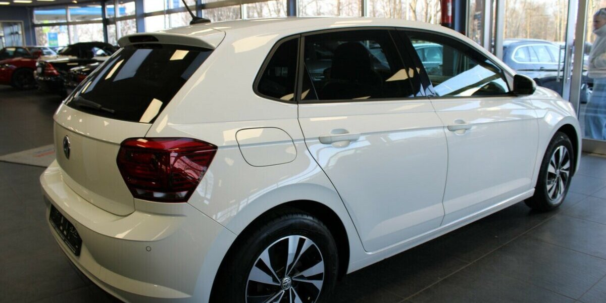 VW Polo 1.0 TSI Comfortline - 5-Türig - Navi - 132.167 km 9.980 &euro; Euskirchen 53881