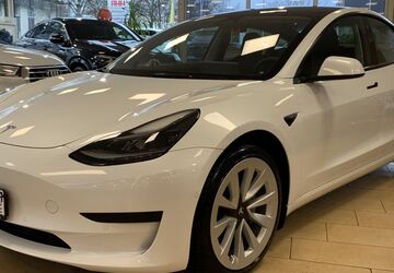 Tesla Model 3 26.302 km 27.950 &euro; Hennef 53773