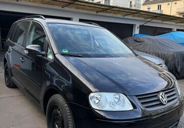 VW Touran 243.000 km 1.999 &euro; Bonn 53229