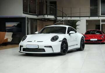 Porsche 911 1.908 km 349.980 &euro; Köln 51147