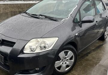 Toyota Auris 149.890 km 5.490 &euro; Königswinter 53639