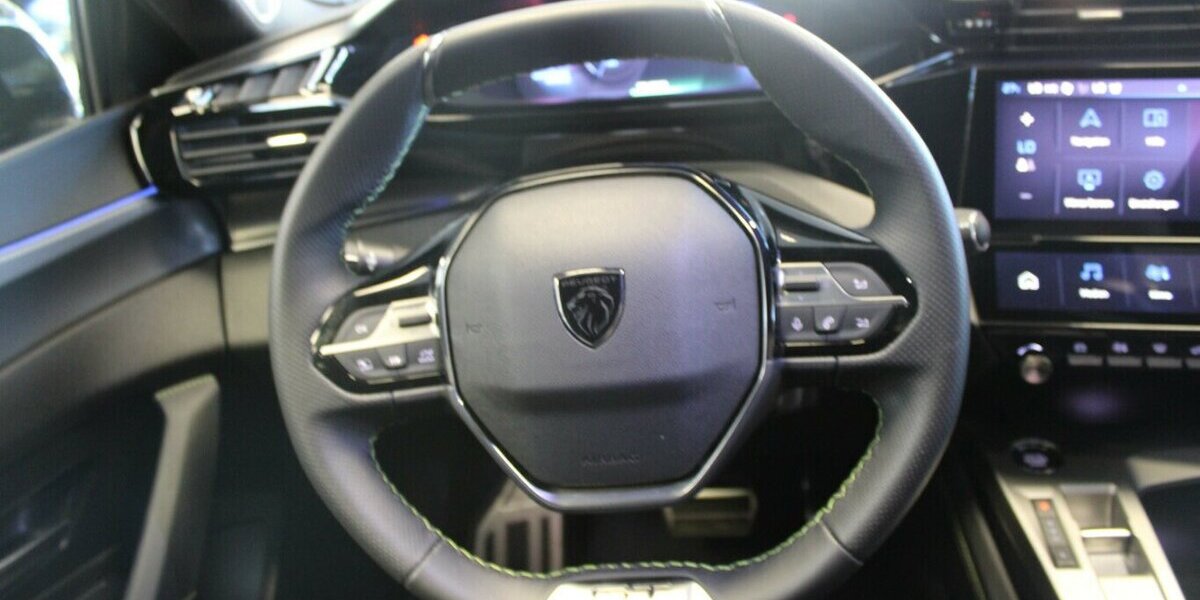 Peugeot e-308 SW Elektro 156 GT 4.919 km 28.980 &euro; Euskirchen 53881