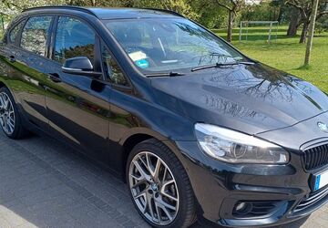 BMW 218 Active Tourer 77.500 km 14.800 &euro; Bonn 53177