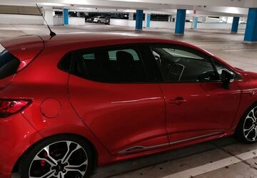 Renault Clio 89.900 km 22.499 &euro; Köln 50667