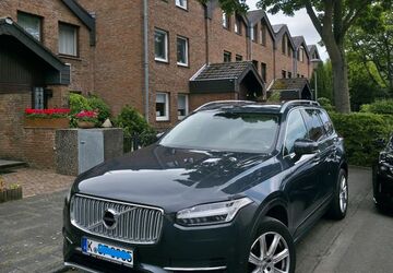 Volvo XC90 175.893 km 23.900 &euro; Köln 51143