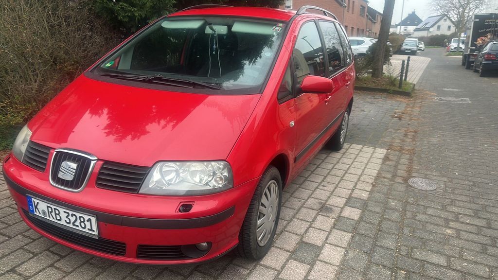 Seat Alhambra 85.625 km 8.100 &euro; kőln 51107