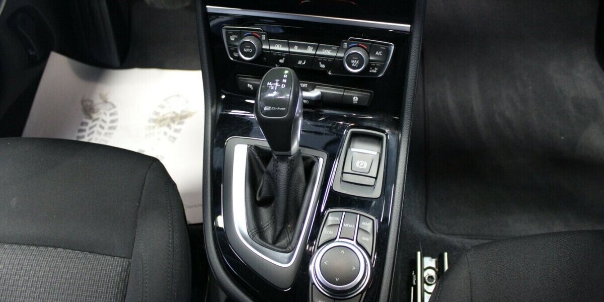 BMW 225 xe iPerformance Active Tourer Advantage - 8-Fa 99.262 km 14.980 &euro; Euskirchen 53881